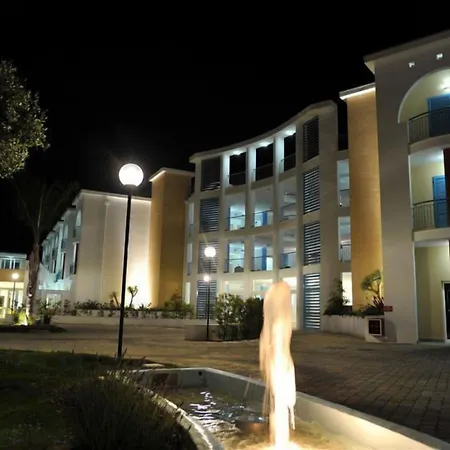 Toccacielo Village 4*