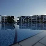 Toccacielo Village Hotel