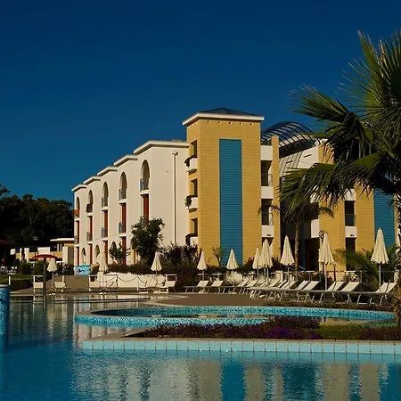 Toccacielo Village Otel 4*