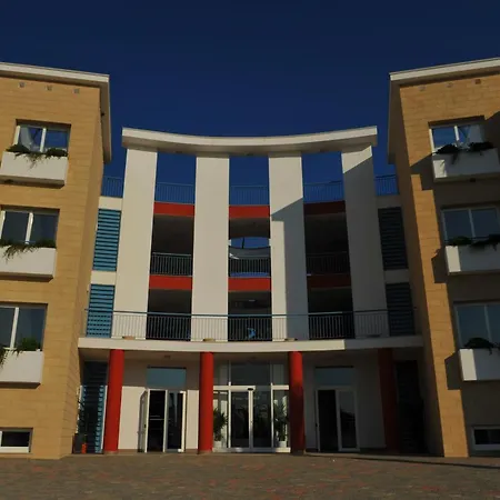 فندق Toccacielo Village