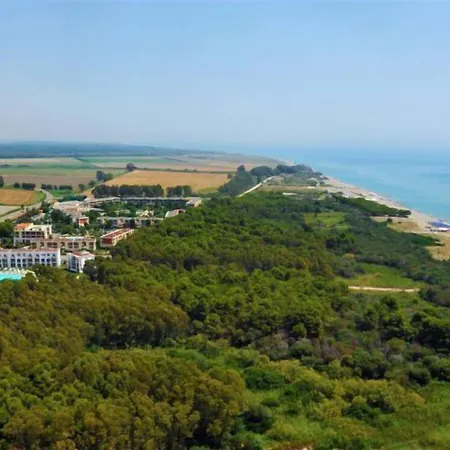 Toccacielo Village فندق نوفا سيري مارينا