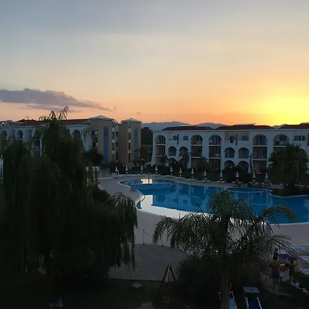 Toccacielo Village