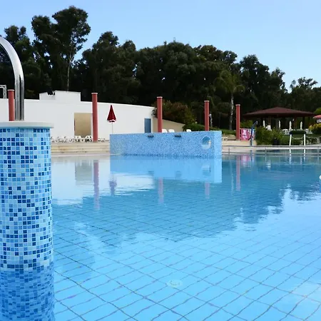 Toccacielo Village فندق 4*