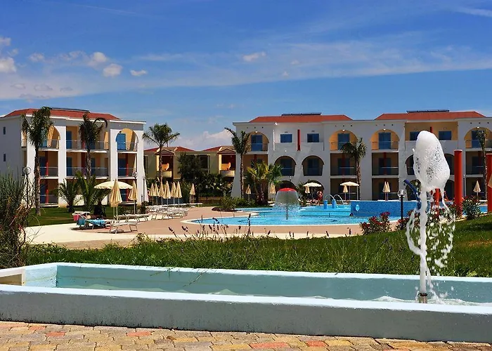 Toccacielo Village 4*