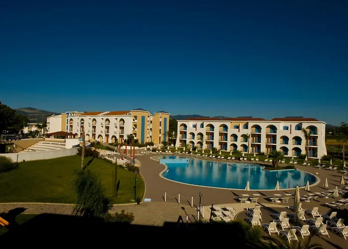 Toccacielo Village Hotel