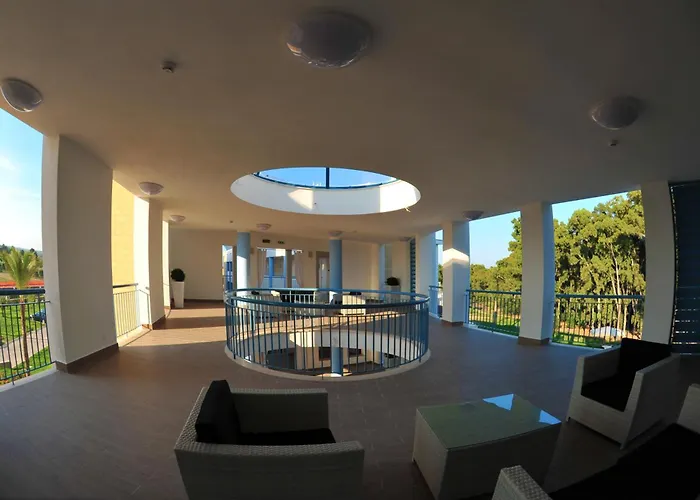 Toccacielo Village Hotel 4*