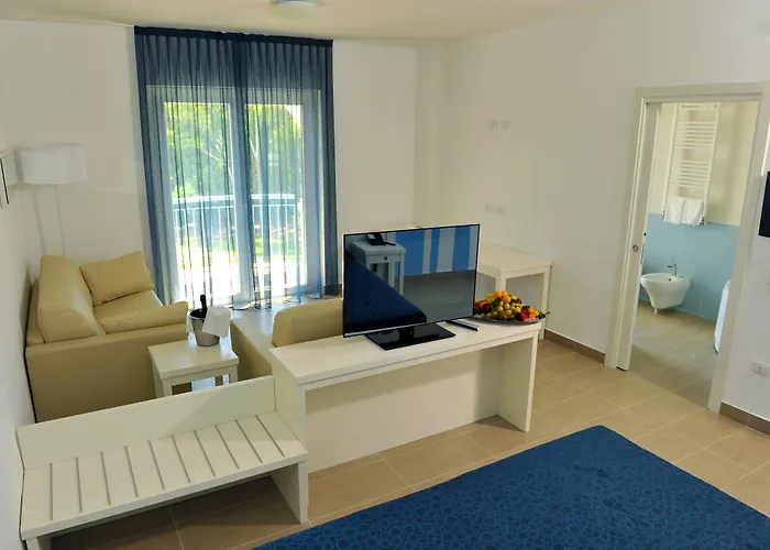 Toccacielo Village Hotel